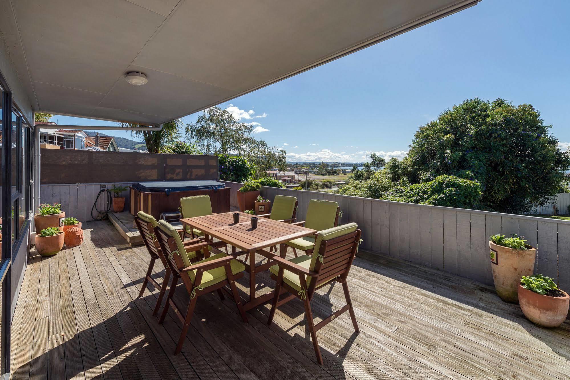 Lakeside City Apartments - Penthouse And Studio Rotorua Exterior foto