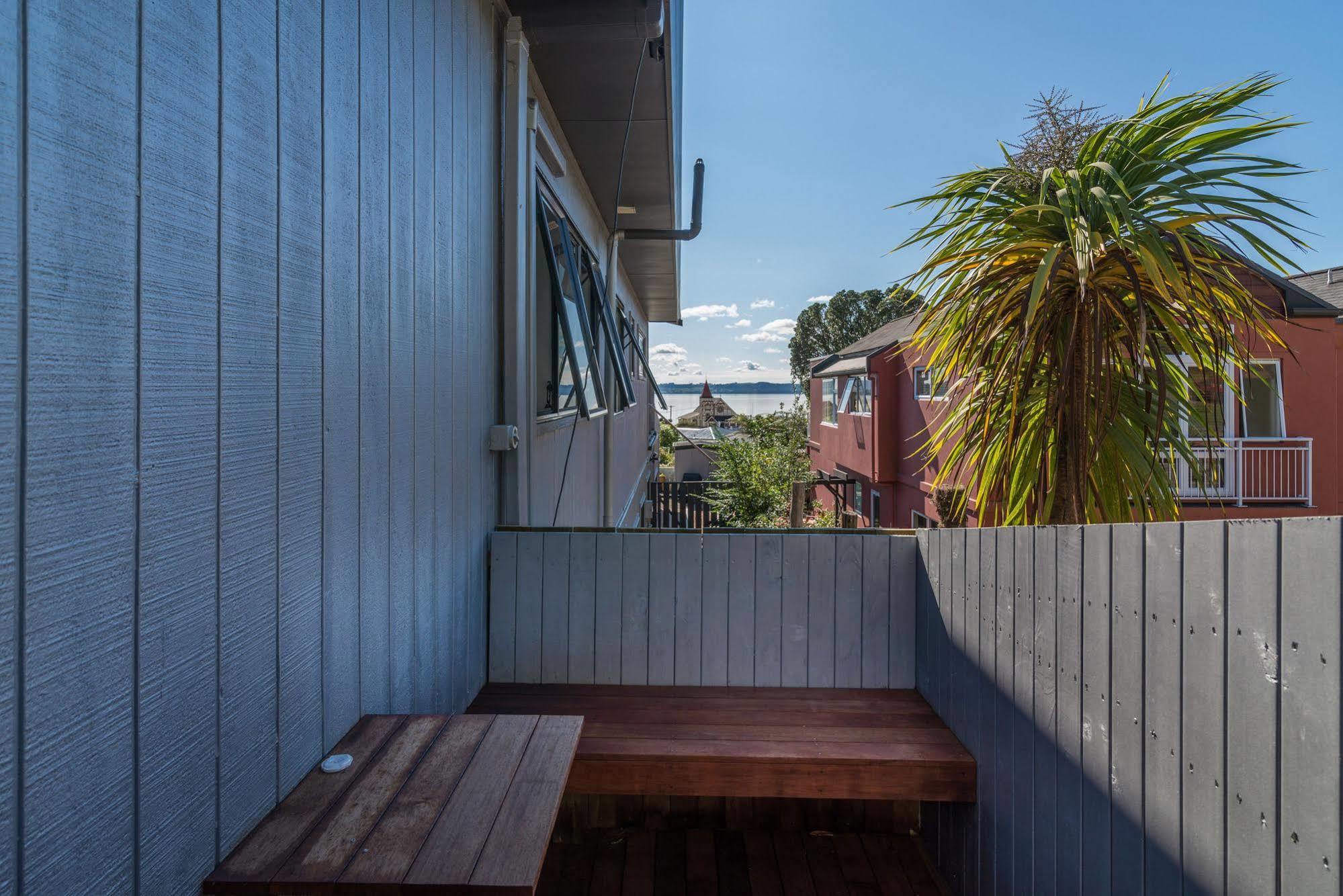 Lakeside City Apartments - Penthouse And Studio Rotorua Exterior foto